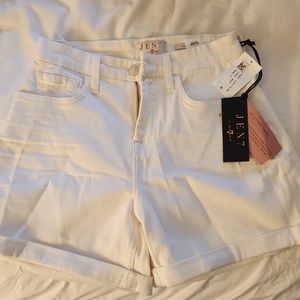 NWT JEN 7 Shorts